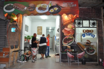 جديد في يافا: "توست الاصدقاء" لأشهى الوجبات السريعة والساندويشات 